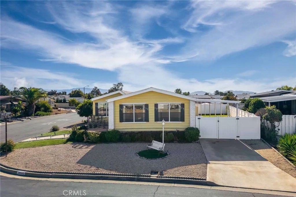 Photo of 29045 Calle Del Buho, Murrieta, CA 92563 (MLS # SW25267329)