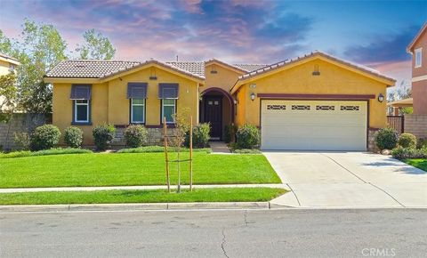 Photo of 14973 Mavenwood Place, Fontana, CA 92336 (MLS # PW26090979)