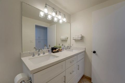 Tiny photo for 3598 Syracuse Ave, San Diego, CA 92122 (MLS # 250042382)