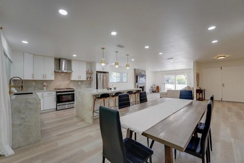 Tiny photo for 3598 Syracuse Ave, San Diego, CA 92122 (MLS # 250042382)