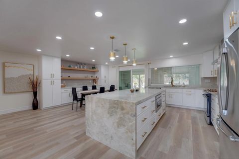 Tiny photo for 3598 Syracuse Ave, San Diego, CA 92122 (MLS # 250042382)