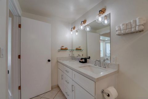 Tiny photo for 3598 Syracuse Ave, San Diego, CA 92122 (MLS # 250042382)