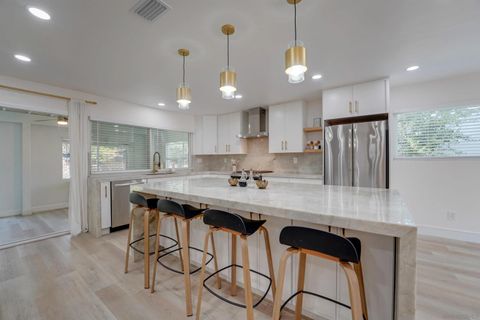 Tiny photo for 3598 Syracuse Ave, San Diego, CA 92122 (MLS # 250042382)