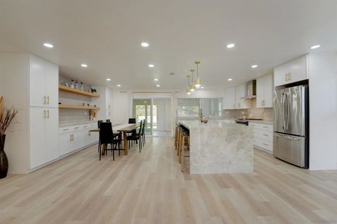 Tiny photo for 3598 Syracuse Ave, San Diego, CA 92122 (MLS # 250042382)