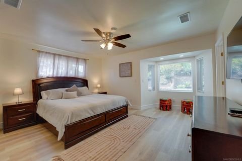 Tiny photo for 3598 Syracuse Ave, San Diego, CA 92122 (MLS # 250042382)