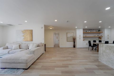 Tiny photo for 3598 Syracuse Ave, San Diego, CA 92122 (MLS # 250042382)