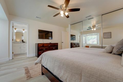 Tiny photo for 3598 Syracuse Ave, San Diego, CA 92122 (MLS # 250042382)