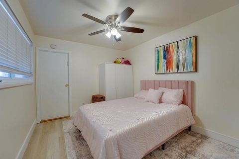 Tiny photo for 3598 Syracuse Ave, San Diego, CA 92122 (MLS # 250042382)