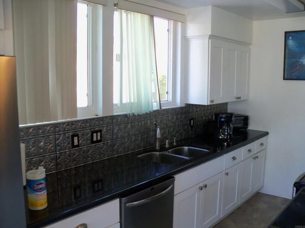 3920 Riviera Drive A