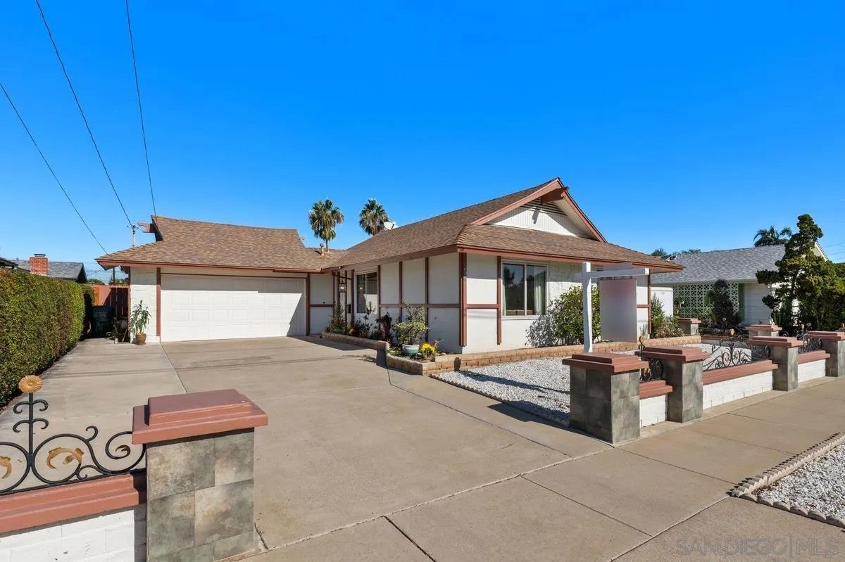 6866 Boxford Drive