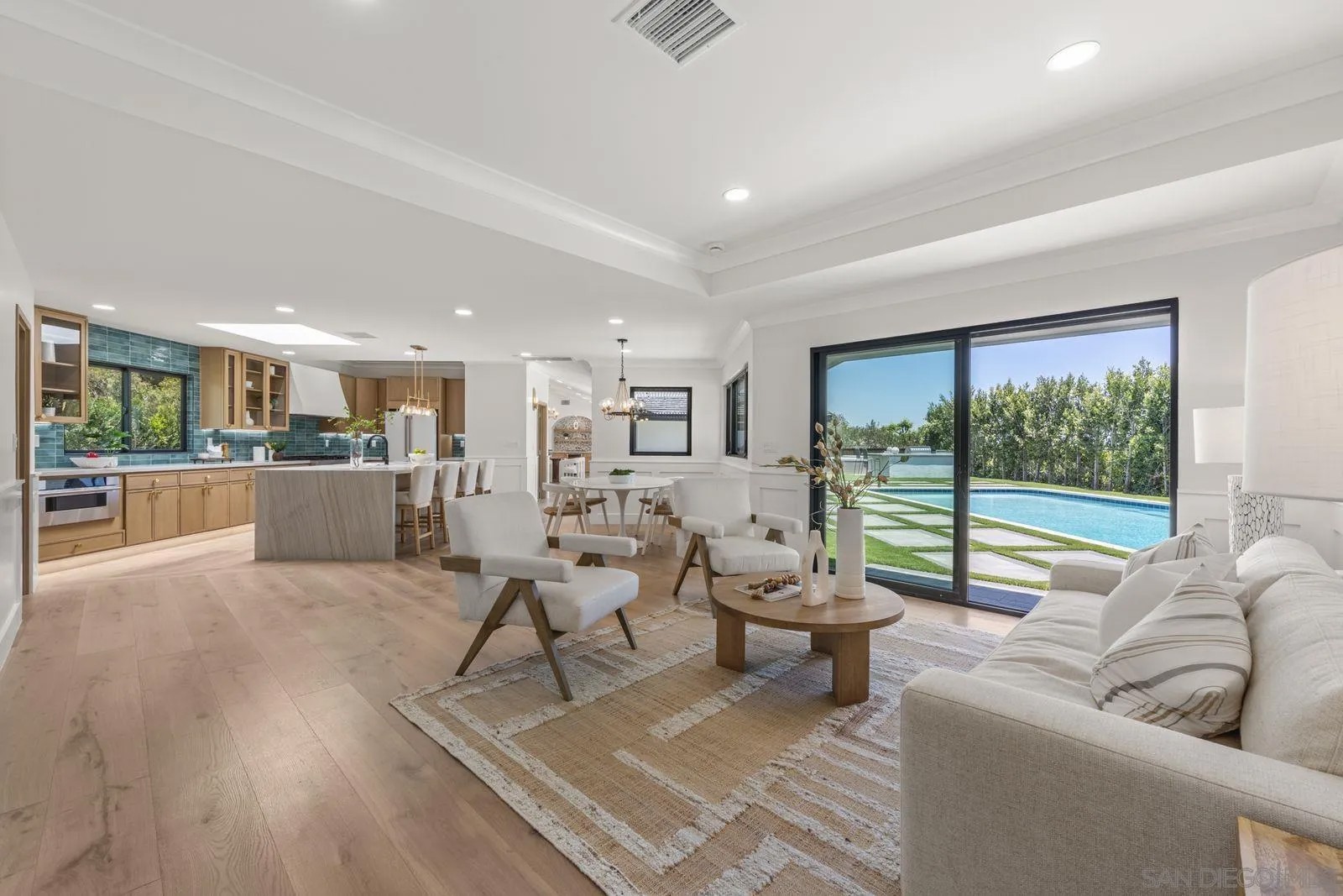 2975 Woodford Drive
