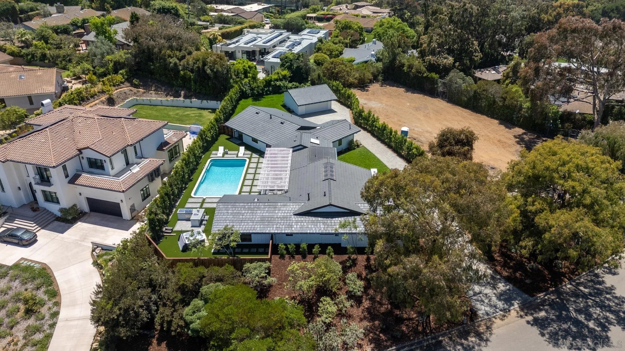 2975 Woodford Drive