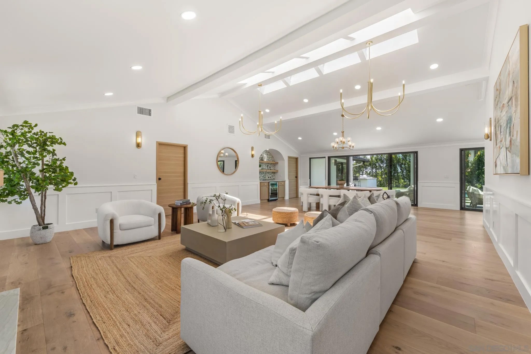 2975 Woodford Drive