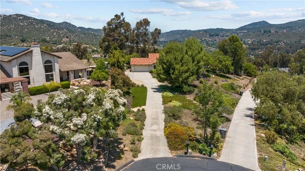 Photo of 2988 Jesmond Dene Heights Rd, Escondido, CA 92026 (MLS # CV25230969)