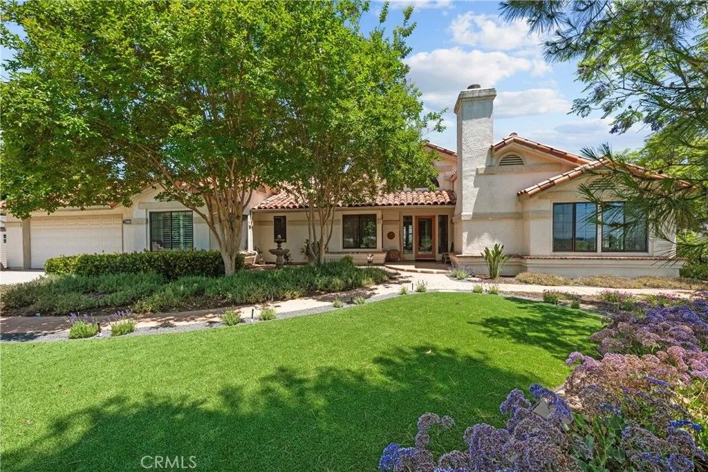Photo of 2988 Jesmond Dene Heights Rd, Escondido, CA 92026 (MLS # CV25230969)