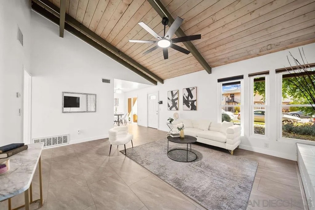 1250 E Madison Ave C