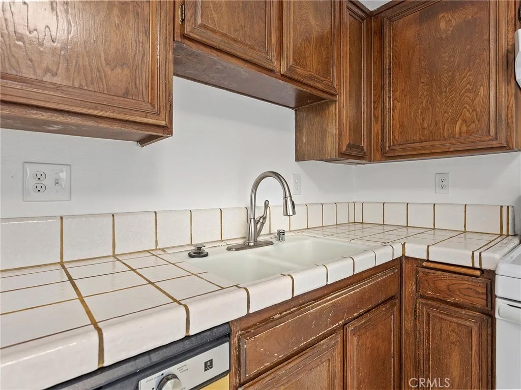 330 N 5th Street