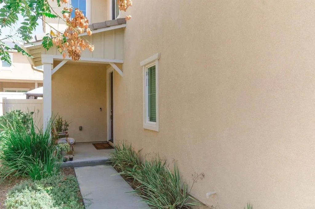 Photo of 35458 Brown Galloway Lane, Fallbrook, CA 92028 (MLS # PTP2506083)