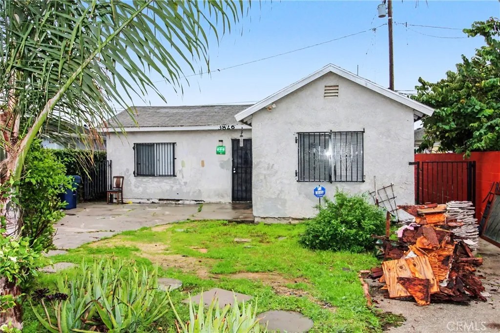 3826 W 115th
