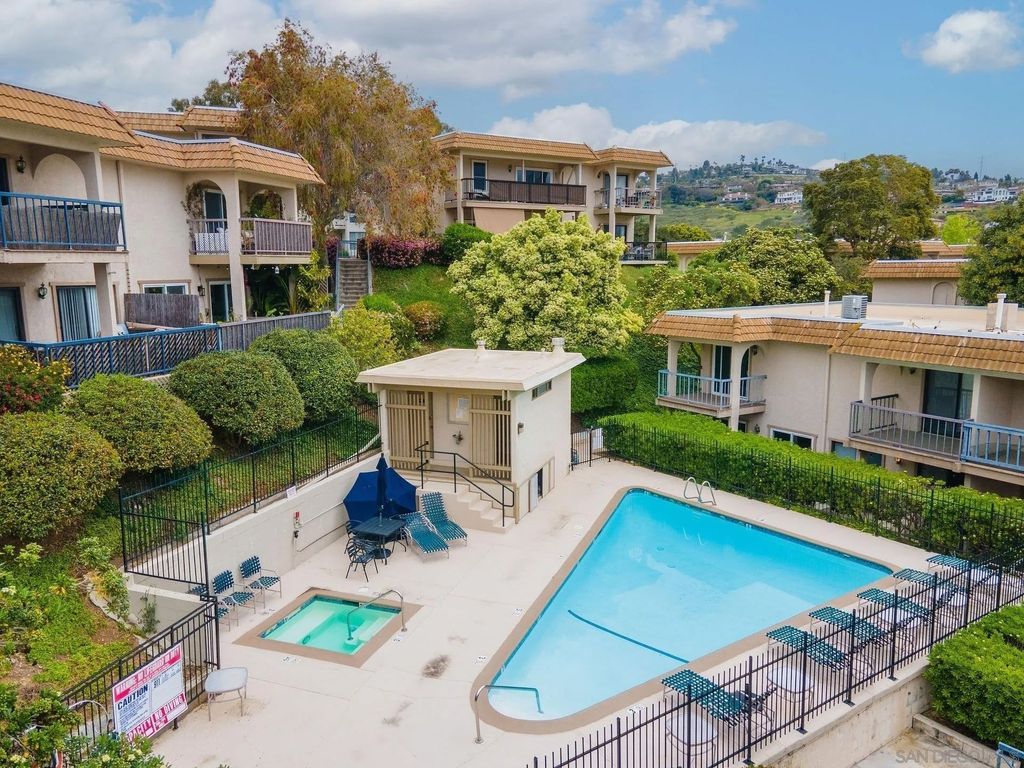 Photo of 2345 Altisma Way #A, Carlsbad, CA 92009 (MLS # 260006771)