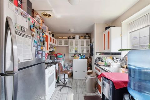 Tiny photo for 4020 W Avenue 40 Ave, Los Angeles, CA 90065 (MLS # CV25238968)