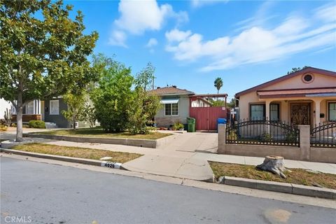 Photo of 4020 W Avenue 40 Ave, Los Angeles, CA 90065 (MLS # CV25238968)