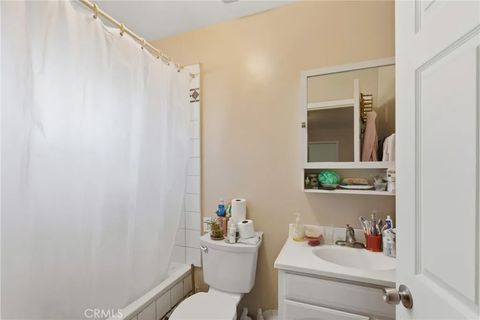 Tiny photo for 4020 W Avenue 40 Ave, Los Angeles, CA 90065 (MLS # CV25238968)