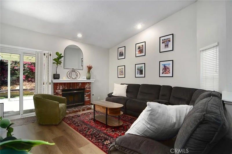 2705 Shrubwood