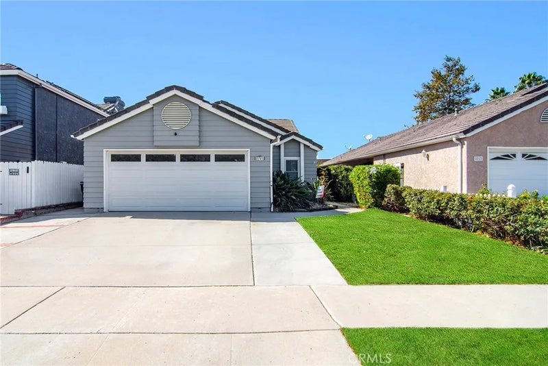2705 Shrubwood