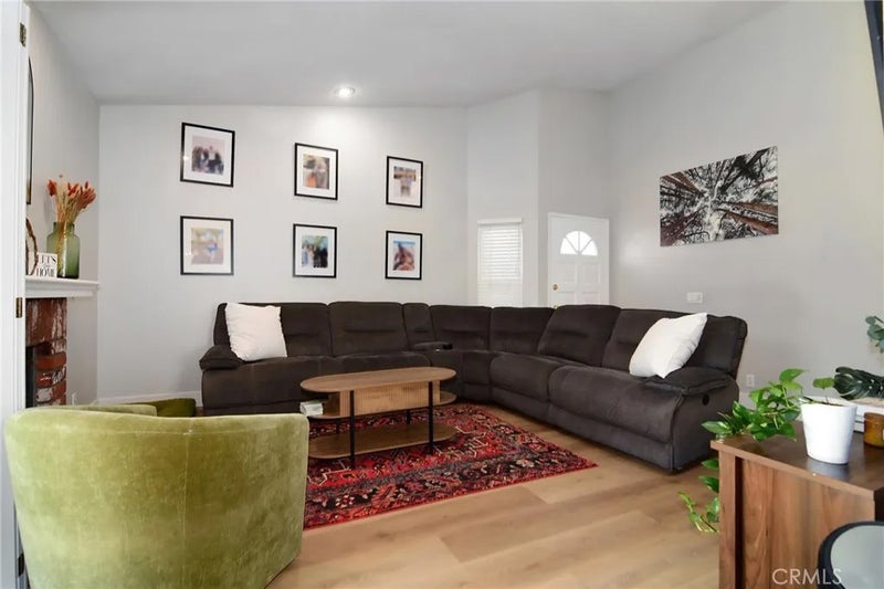 2705 Shrubwood