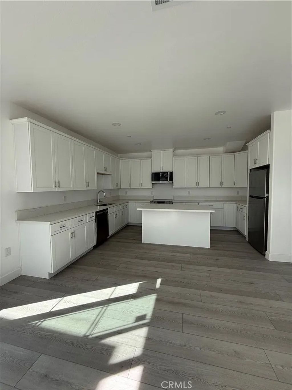 Photo of 6590 Almeria St, Fontana, CA 92336 (MLS # CV26079726)