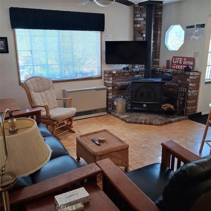 800 Cameron Drive