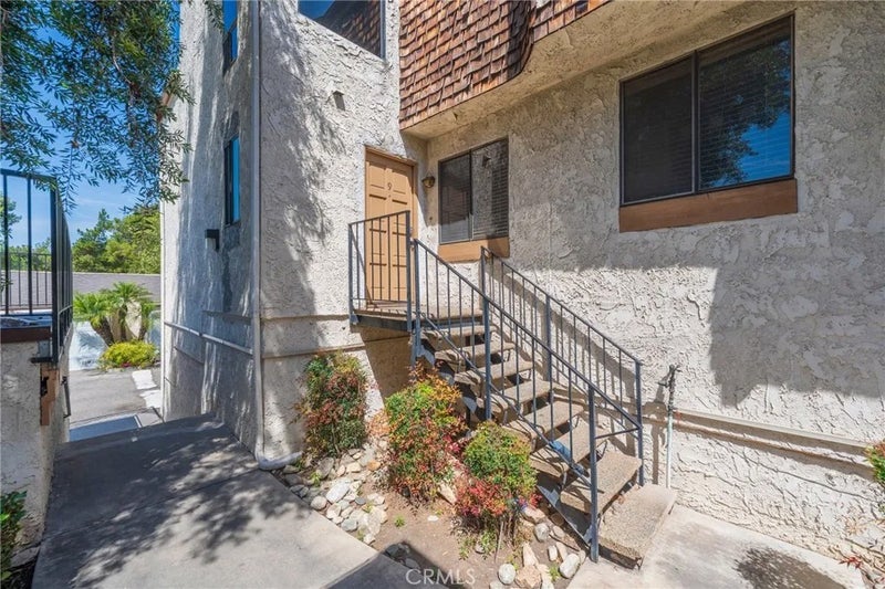 950 W Lambert Road 9