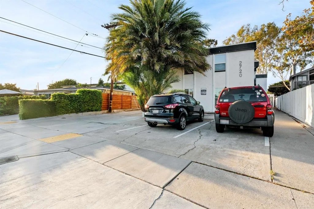 2720 Figueroa Boulevard