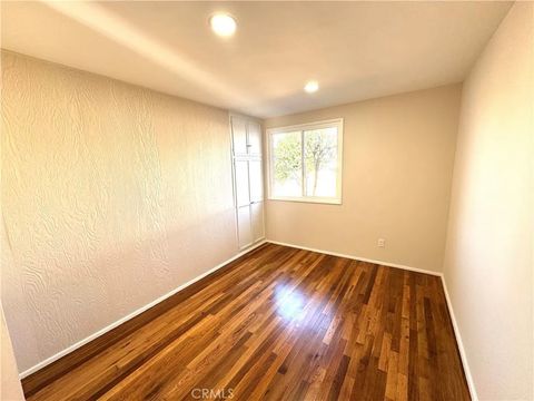 Tiny photo for 8836 Tyrone, Panorama City, CA 91402 (MLS # SR25254511)