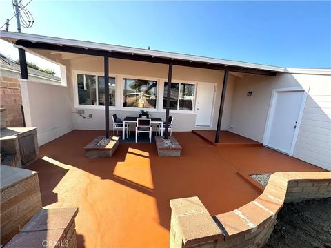 Tiny photo for 8836 Tyrone, Panorama City, CA 91402 (MLS # SR25254511)