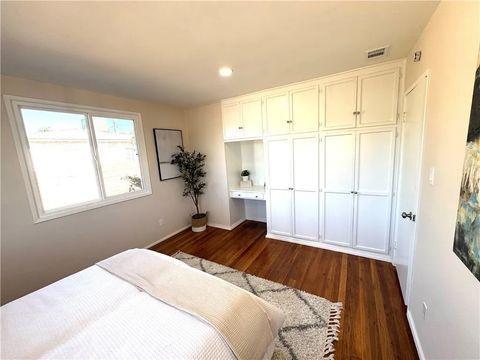 Tiny photo for 8836 Tyrone, Panorama City, CA 91402 (MLS # SR25254511)