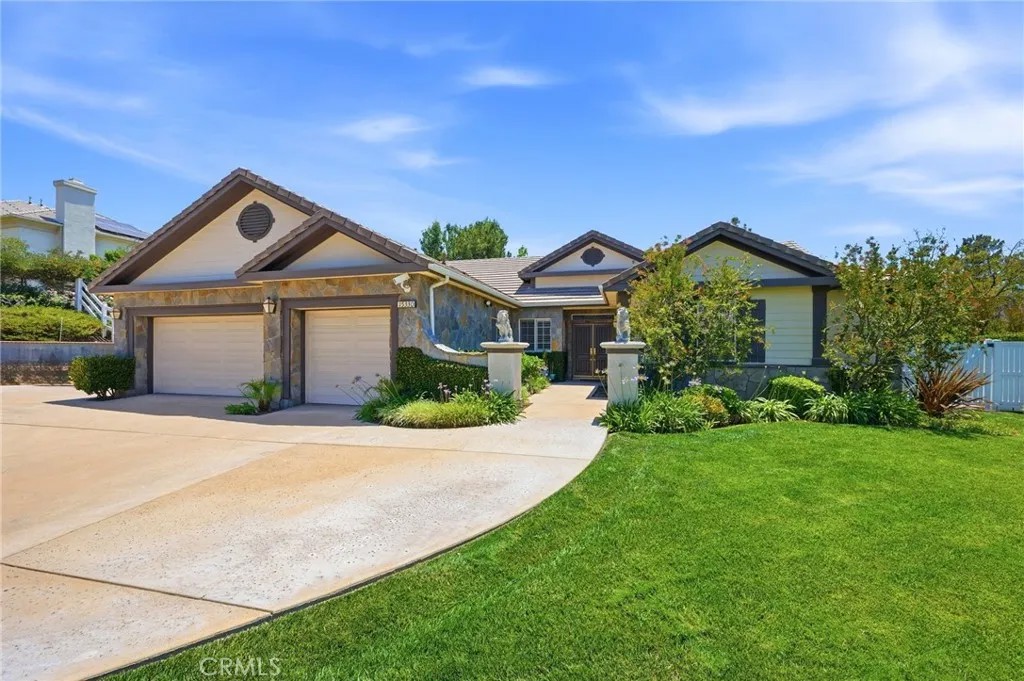 15330 Live Oak Springs Canyon