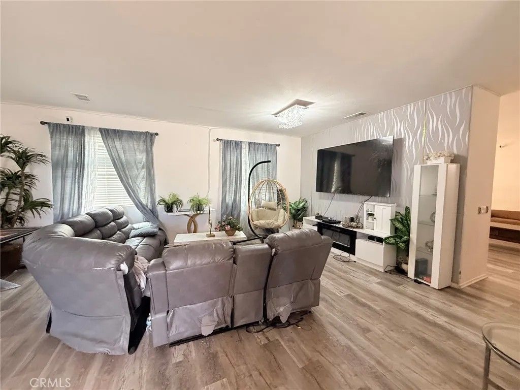 Photo of 2210 Cranshaw Ln, Palmdale, CA 93551 (MLS # SR26062199)