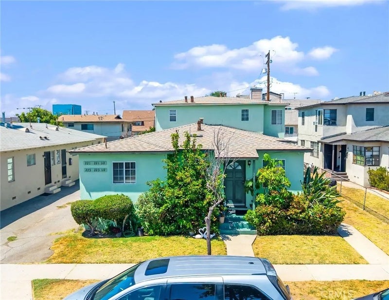 221 S Bushnell Avenue