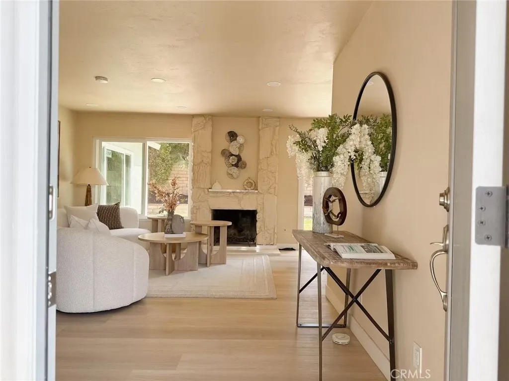 24096 Hurst