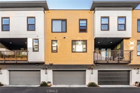 Tiny photo for 2846 N Glassell St, Orange, CA 92865 (MLS # PW25242415)