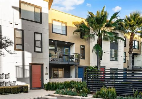 Tiny photo for 2846 N Glassell St, Orange, CA 92865 (MLS # PW25242415)