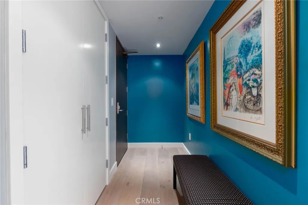 1325 Pacific Highway 2903