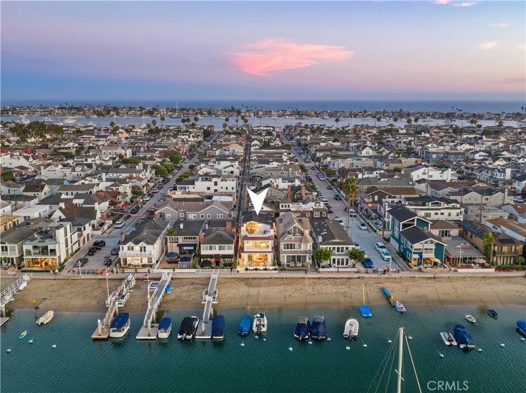 1105 N Bay Front