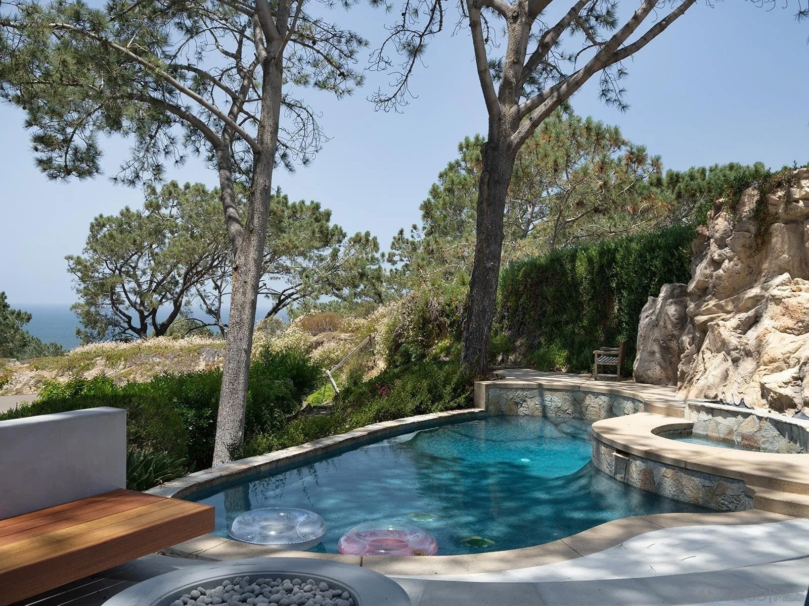 390 Hidden Pines Rd