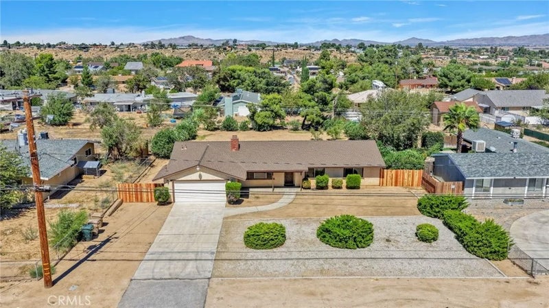 18256 Danbury
