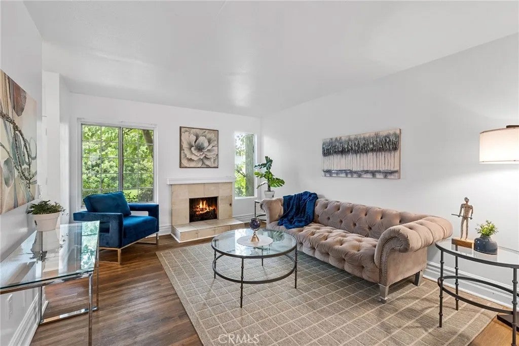 1565 Coulston