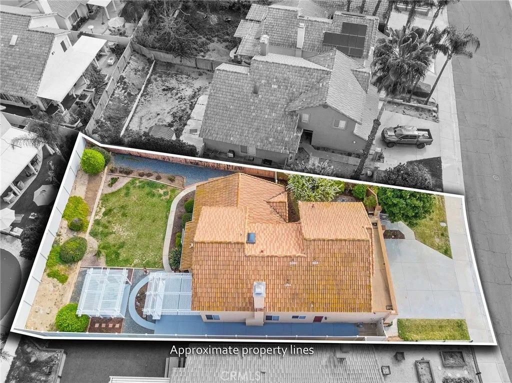 Photo of 24330 Gitano Dr, Murrieta, CA 92562 (MLS # SW26028091)