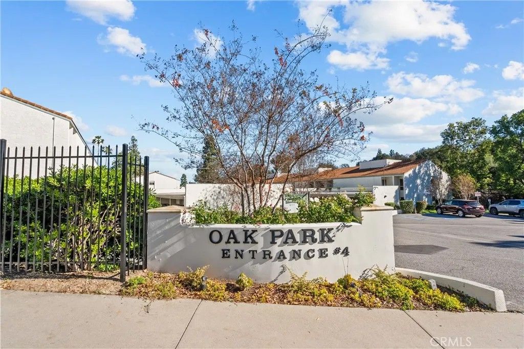 Photo of 23675 Park Capri, Calabasas, CA 91302 (MLS # SR26012199)